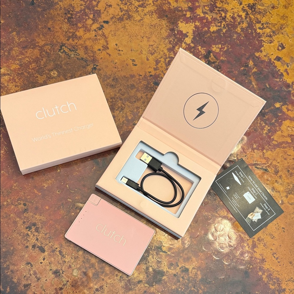 Clutch v3 lightning charger for iPhone 14 and older